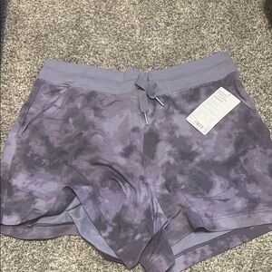 NWT Athleta Balance Printed 4” Shortie
